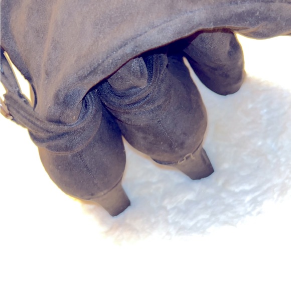 8.5 suede calf boot with inside zipper black - Picture 3 of 3